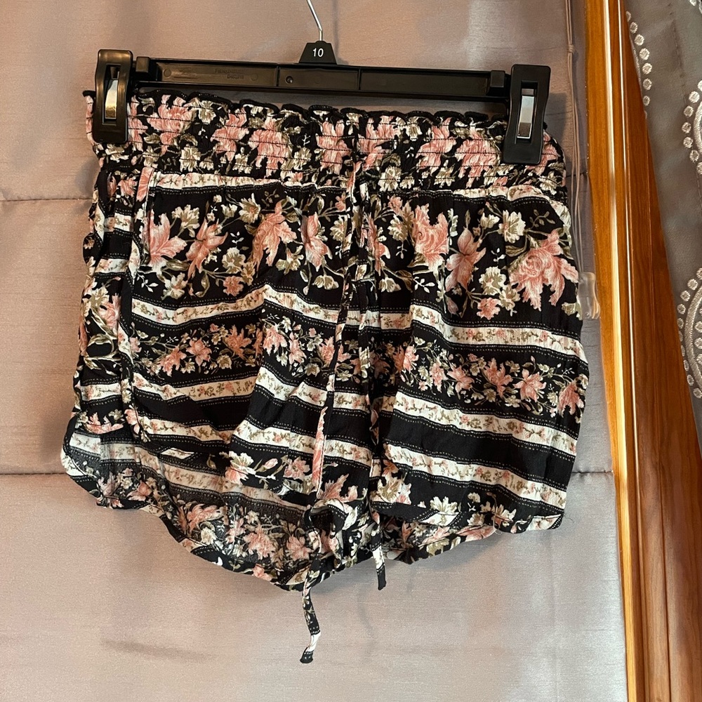 American eagle small shorts